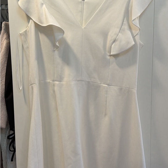 Dresses - Picture 13 of 15